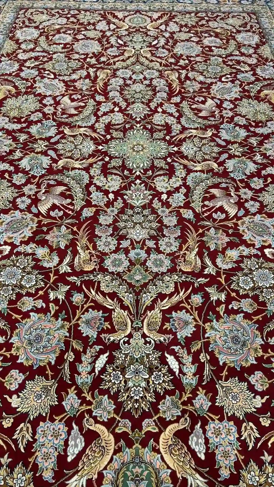 Large Persian rug featuring red and blue natural dyed colors, 305x205 cm